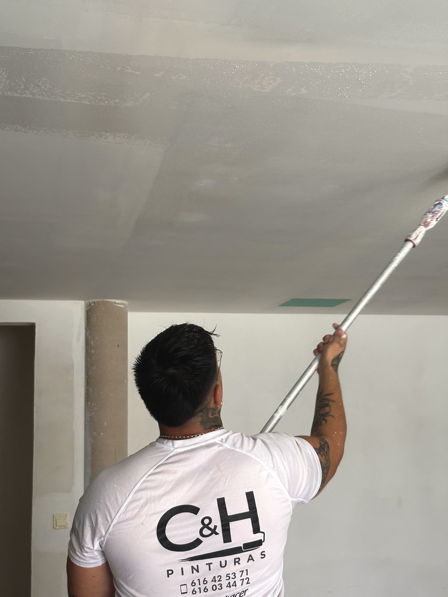 Equipo C&H Pinturas en acción